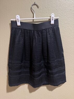 LOFT Black Textured Mini Skirt with Band Waist